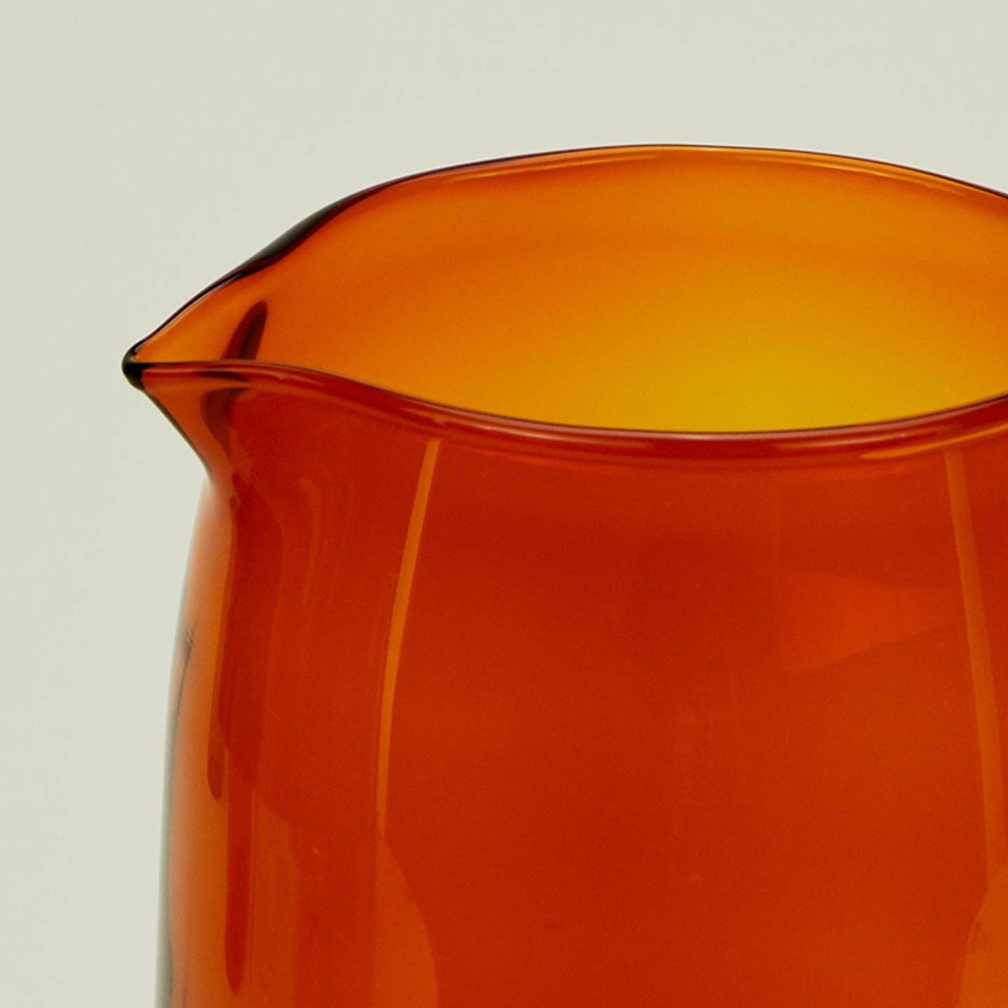 ESSENTIAL GLASSWARE - PITCHERS