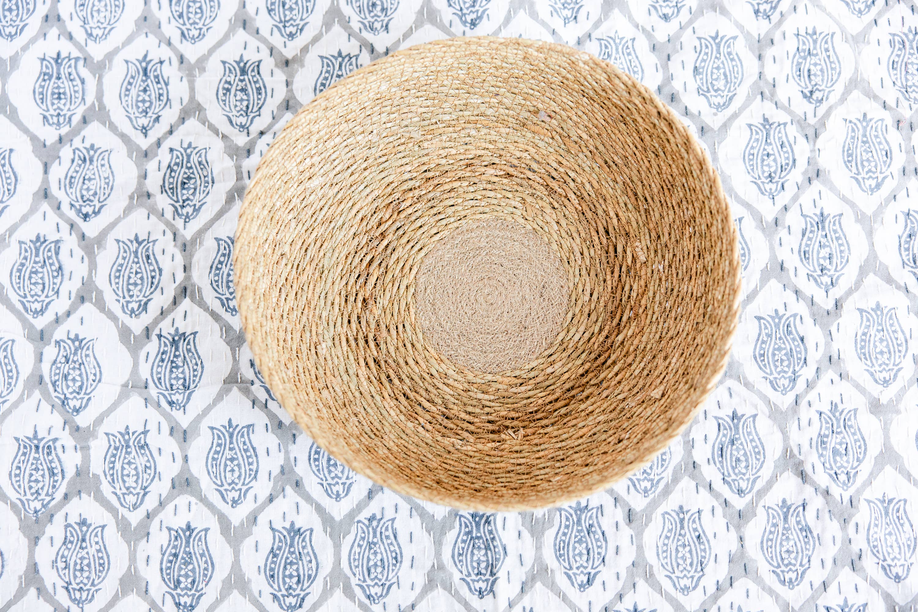 Catchall Woven Basket Bowl-Medium