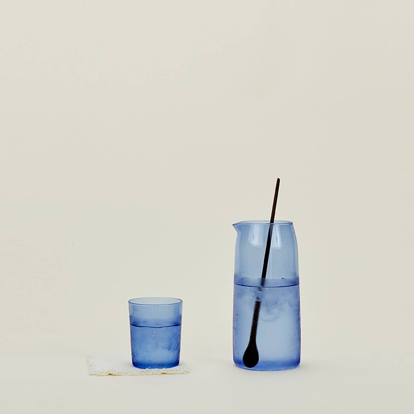 ESSENTIAL GLASSWARE - PITCHERS