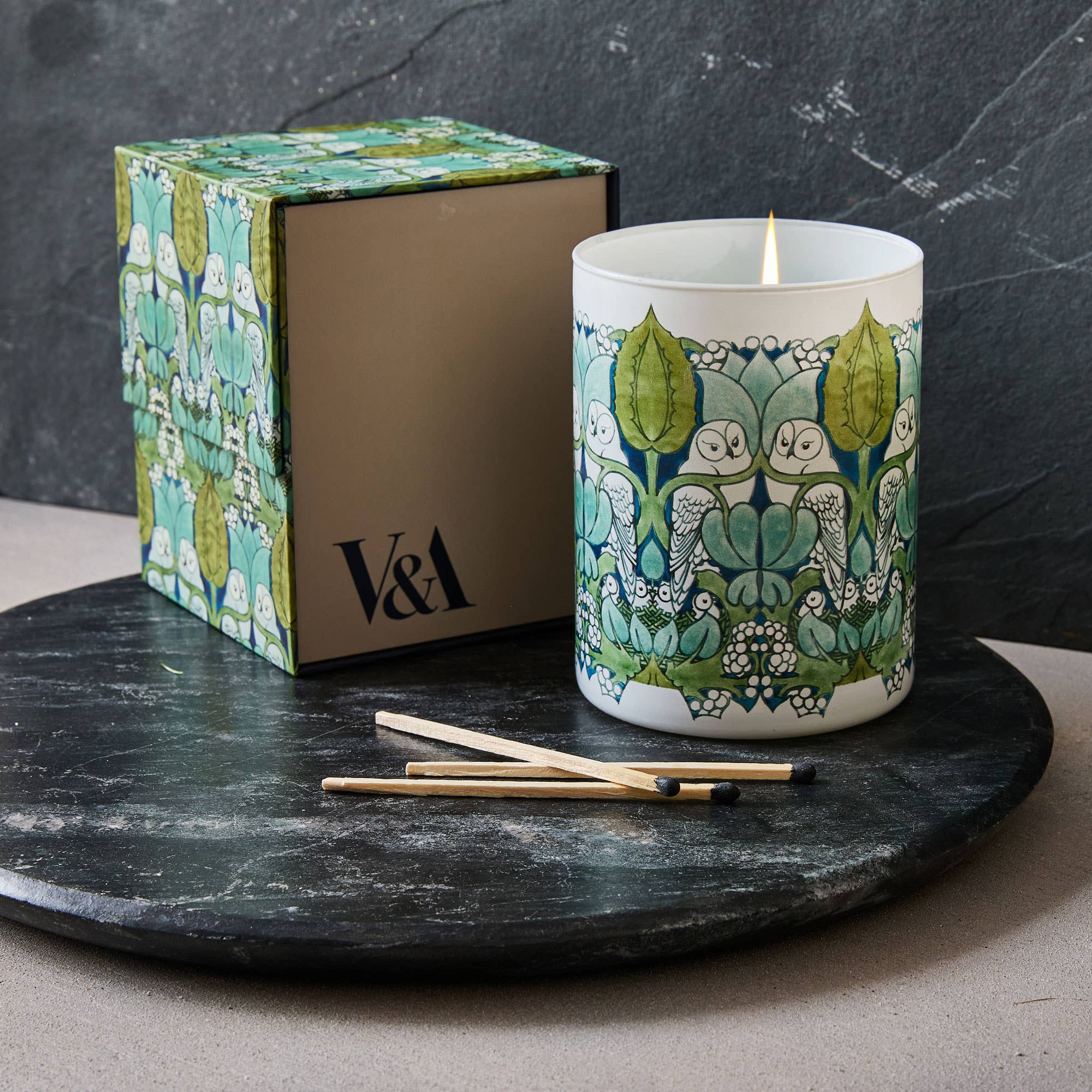 V&A Night Owls Candle, Black Pepper & Fennel
