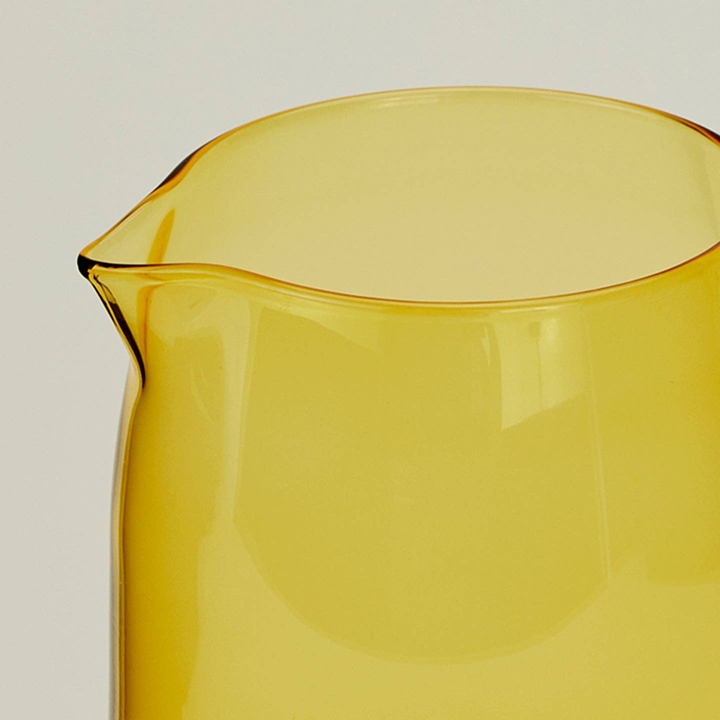 ESSENTIAL GLASSWARE - PITCHERS